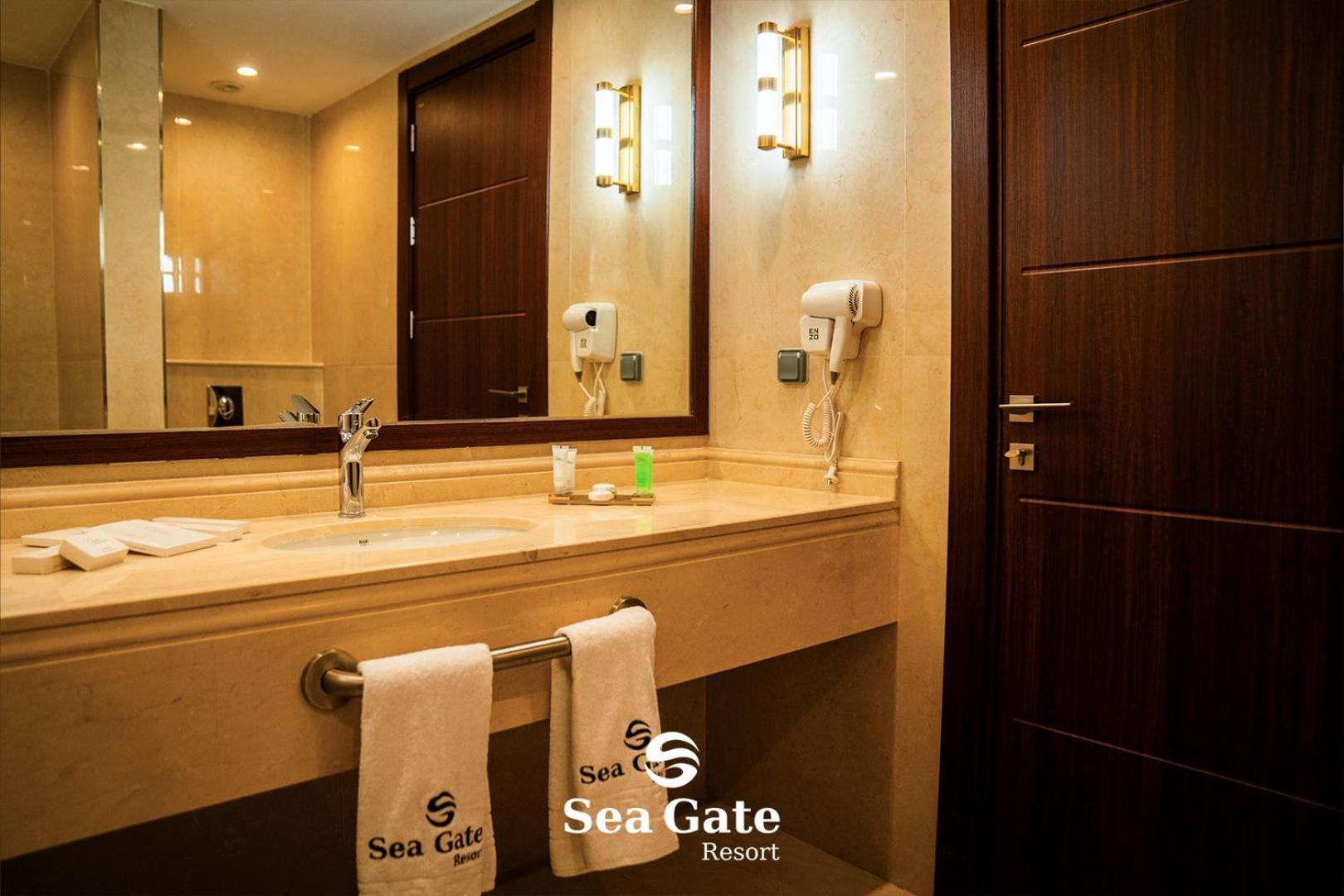 Sea Gate Resort Sweimeh Buitenkant foto